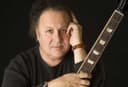 Arlen Roth