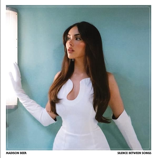 Madison Beer - Silence Between Songs (LP)